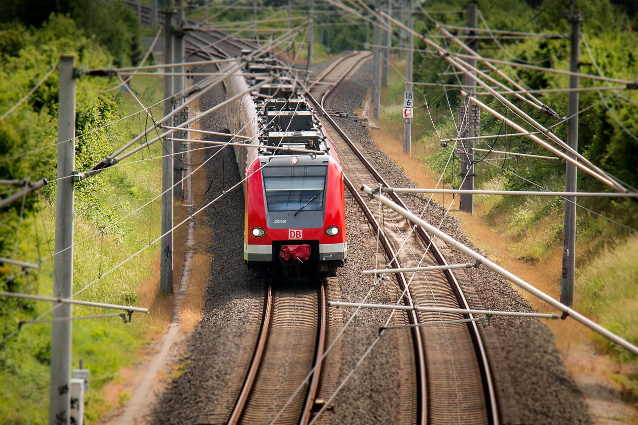 火車時刻表票價-火車時刻表/公車動態